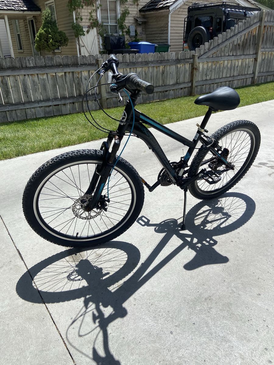 Schwinn Sidewinder Mountain Bike