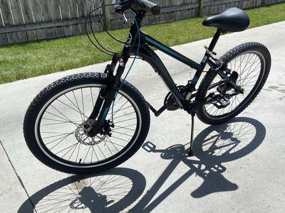 Schwinn Sidewinder Mountain Bike