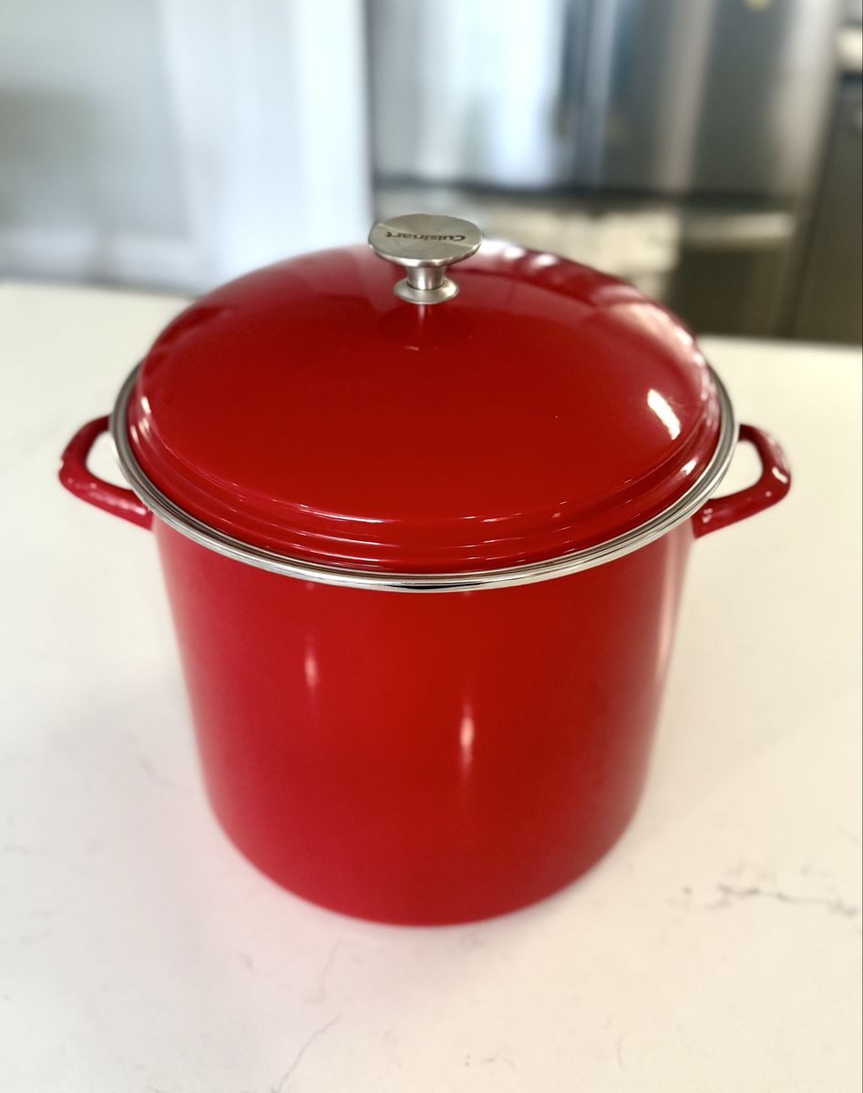 Red Cuisinart 16-quart Stockpot EOS166-30R