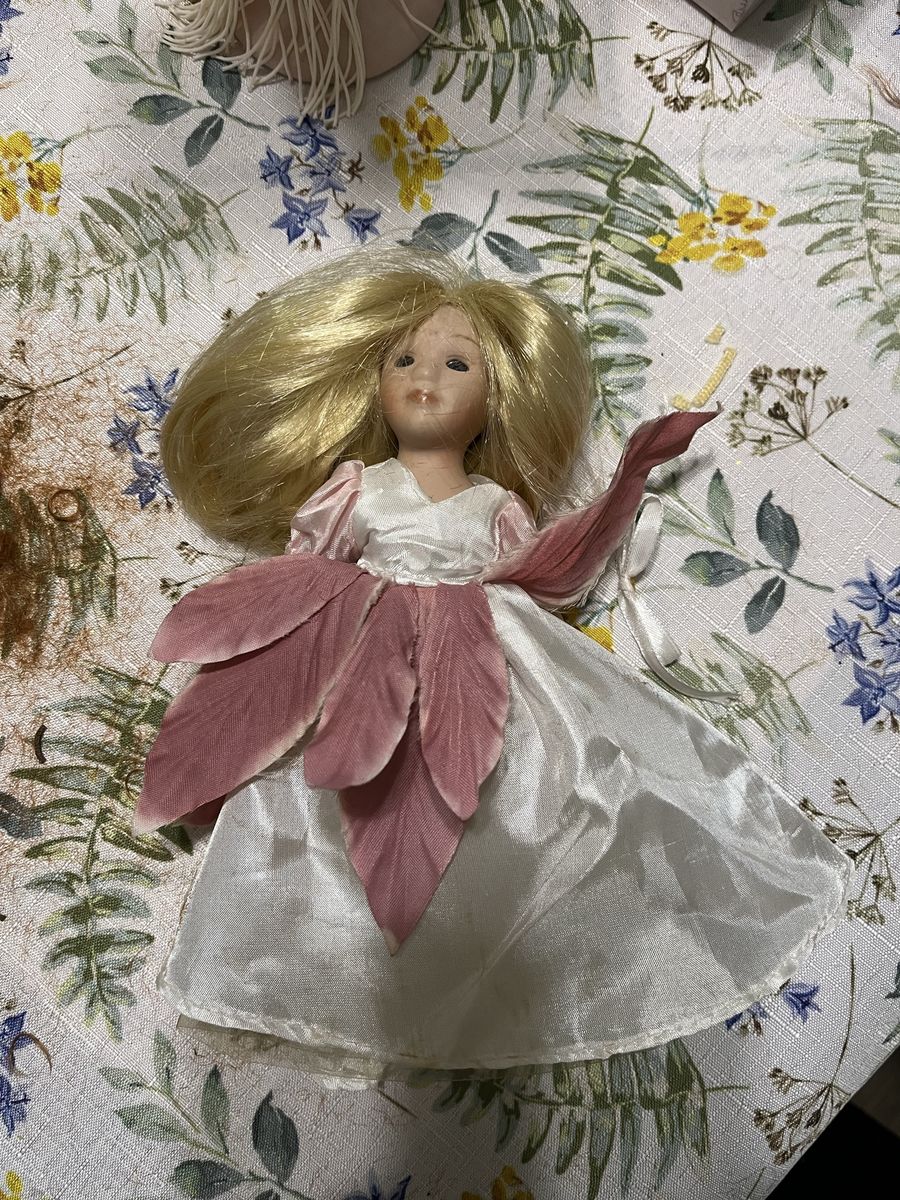Vintage Porcelain Dolls - Collectible Display Items