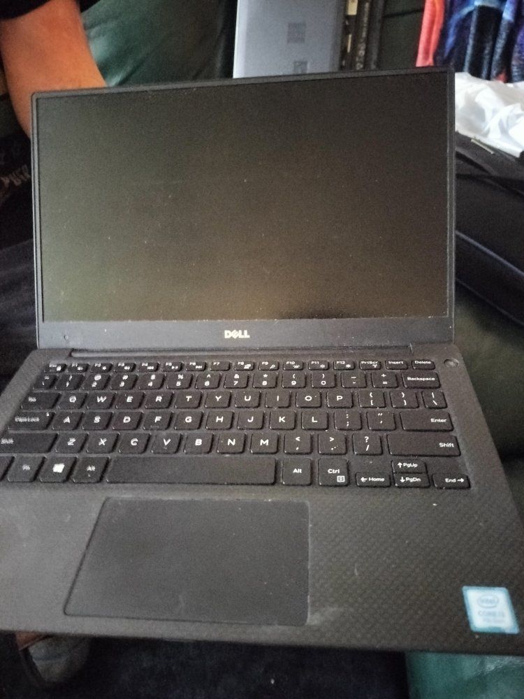 Dell XPS 13 Rose Gold Laptop (1TB SSD / 8GB RAM /