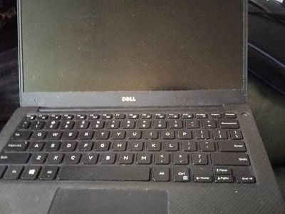 Dell XPS 13 Rose Gold Laptop (1TB SSD / 8GB RAM /