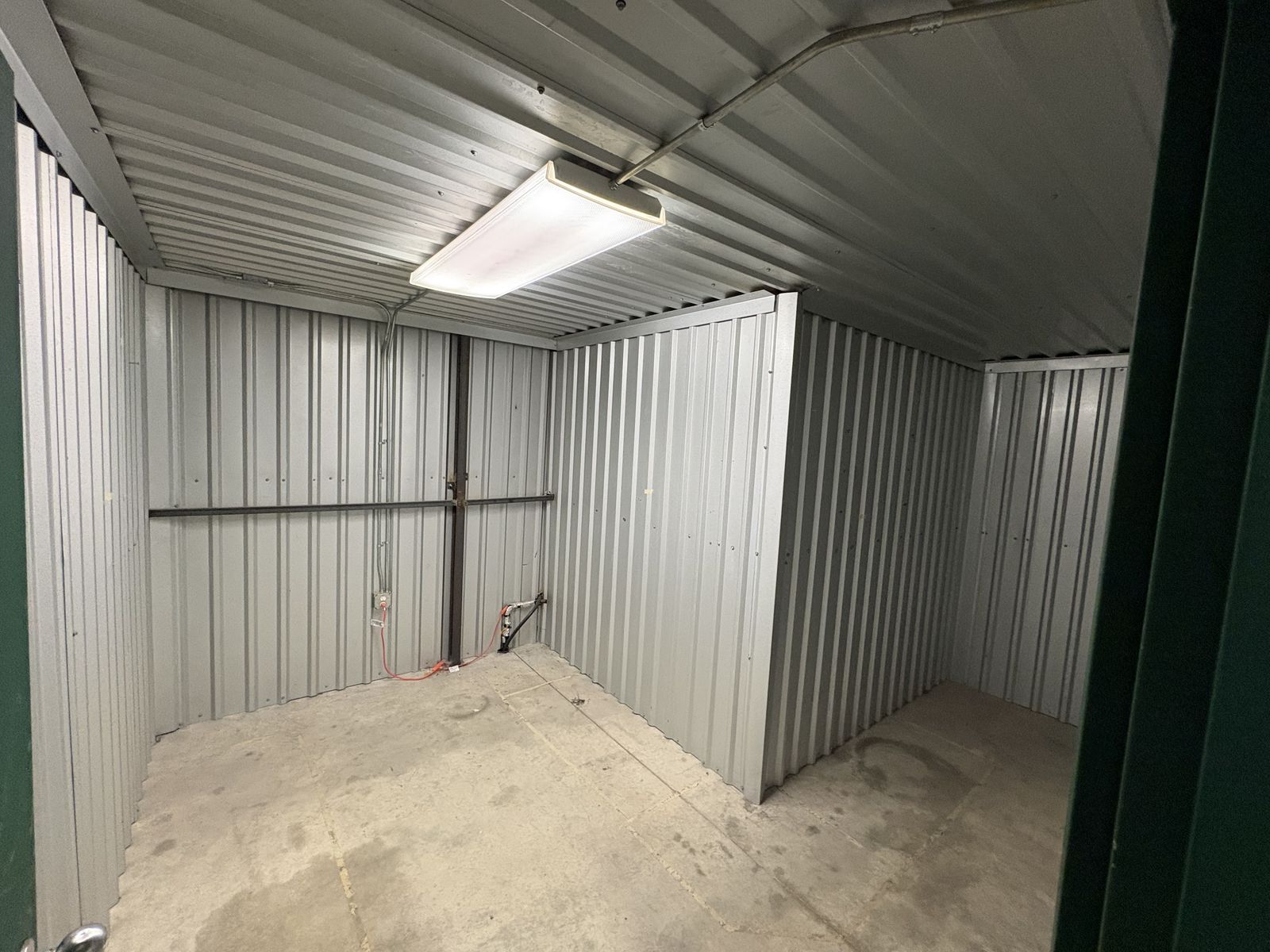 Main image 6