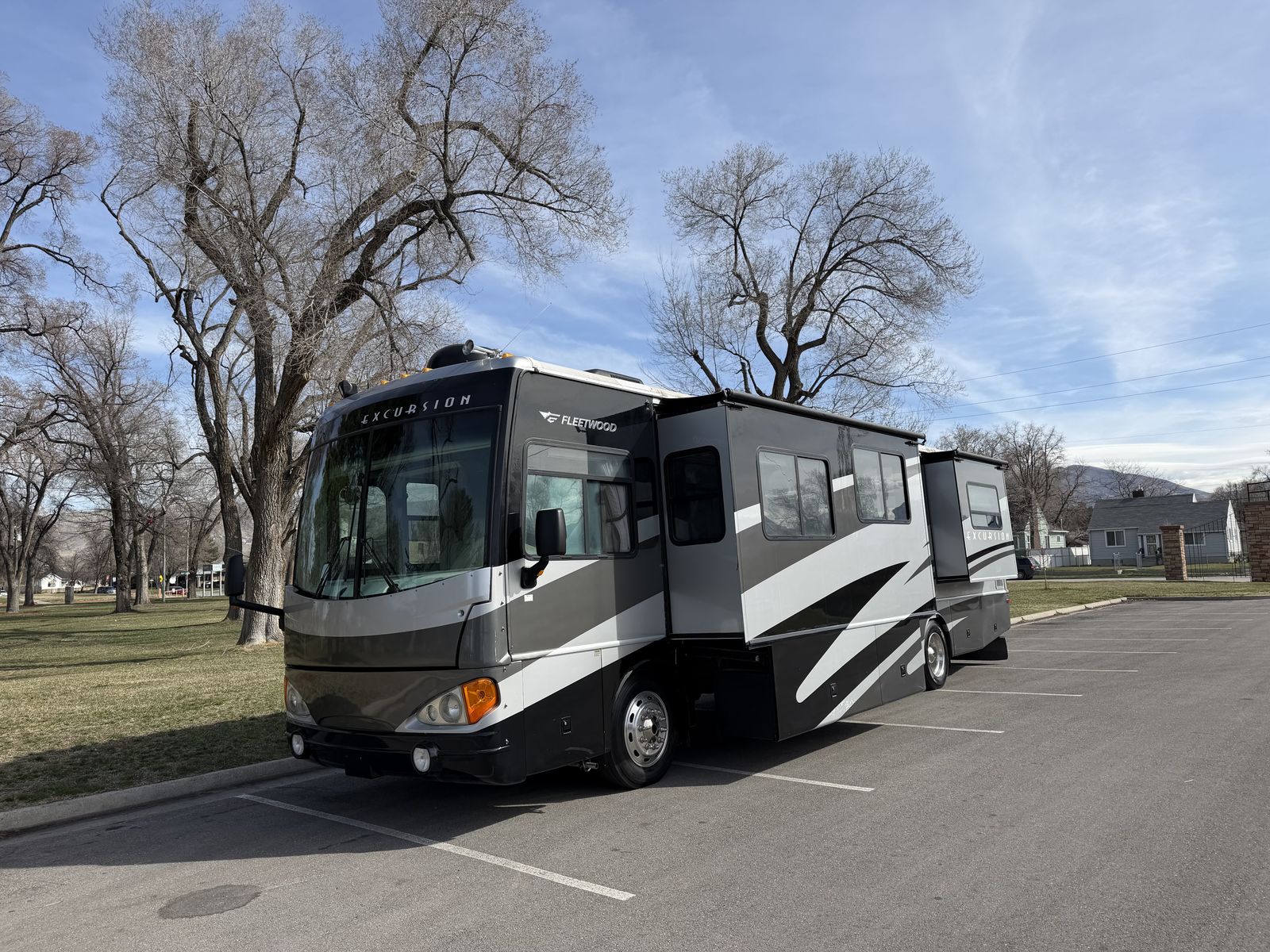 Washer/Dryer, 3 Slides, Central Vac Fleetwood Excursion 39S Class A Diesel like=  Discovery Expedition Revolution Pace Arrow LXE