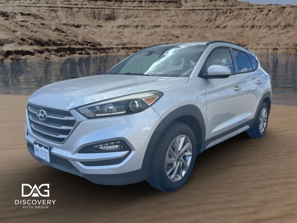 2017 HYUNDAI TUCSON SE