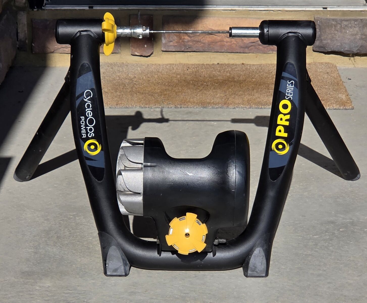 CycleOps Indoor/Portable (non smart)Bike Trainer