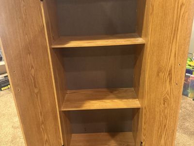 Storage cabinet