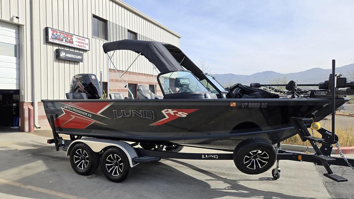 2025 Lund 1875 Crossover XS Sport