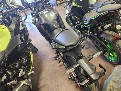 2026 Ninja 650 Base BK1