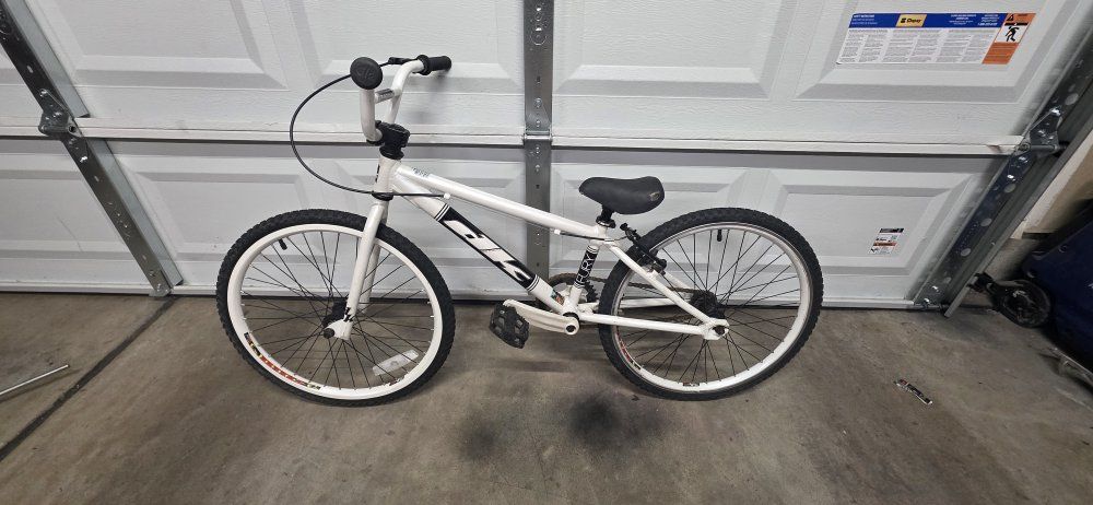 DK Fury mini bmx bike