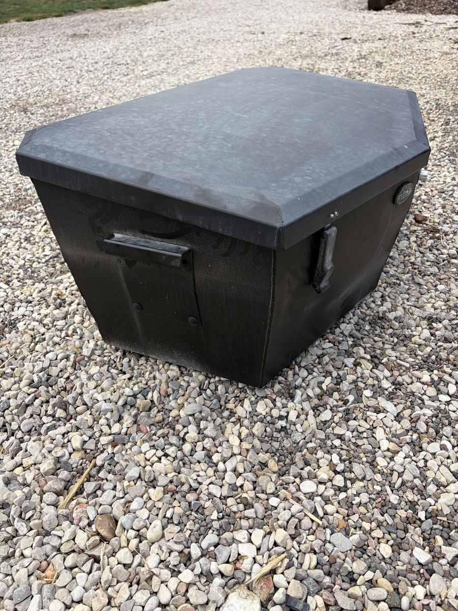 Rear box for 2020 can am maverick