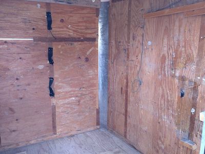 Enclosed Single-Axle Cargo Utility Trailer with Plywood Interior