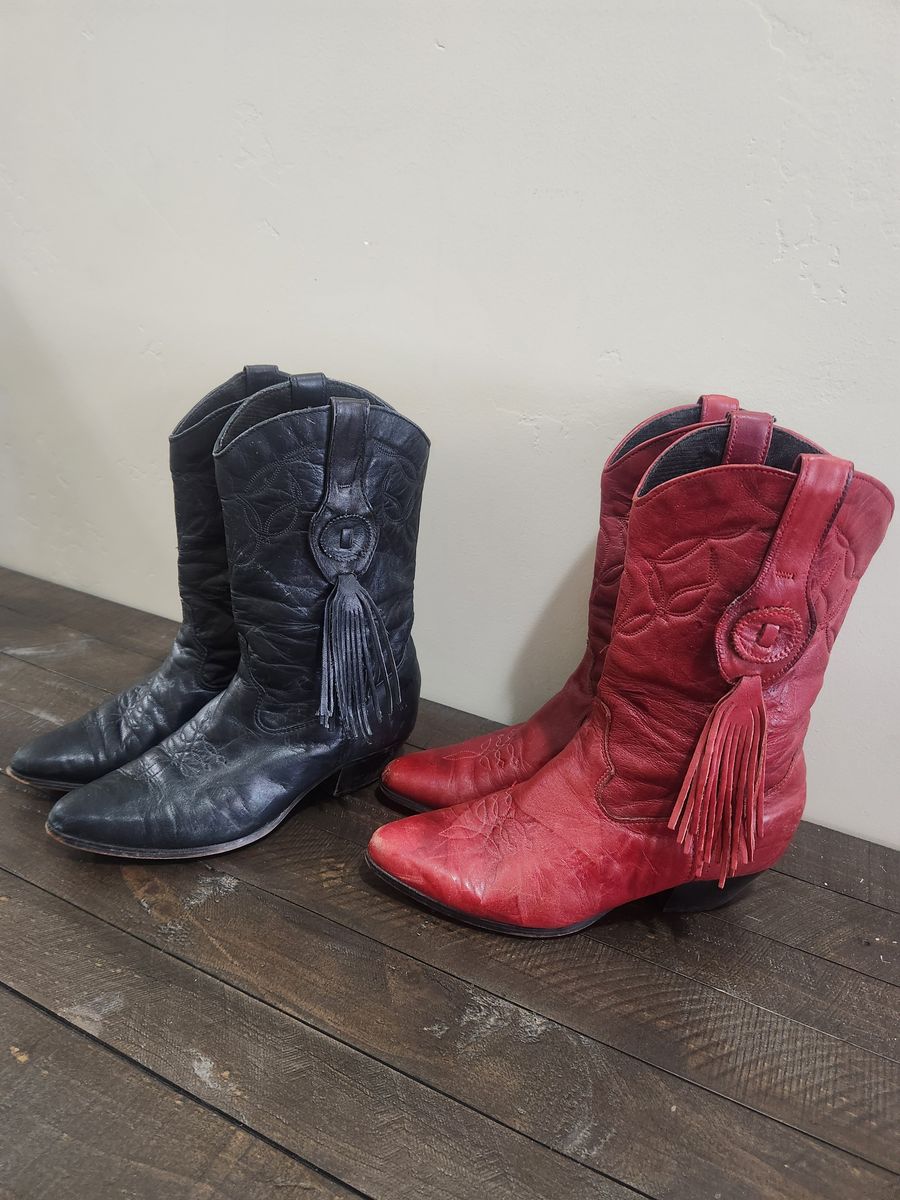 Women's leather boots