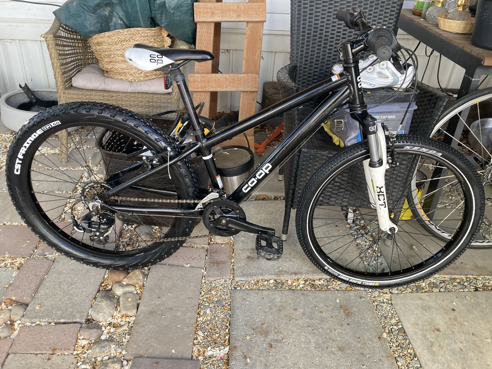 Rei co-op Rev24 24inch Kids Mountian Bike