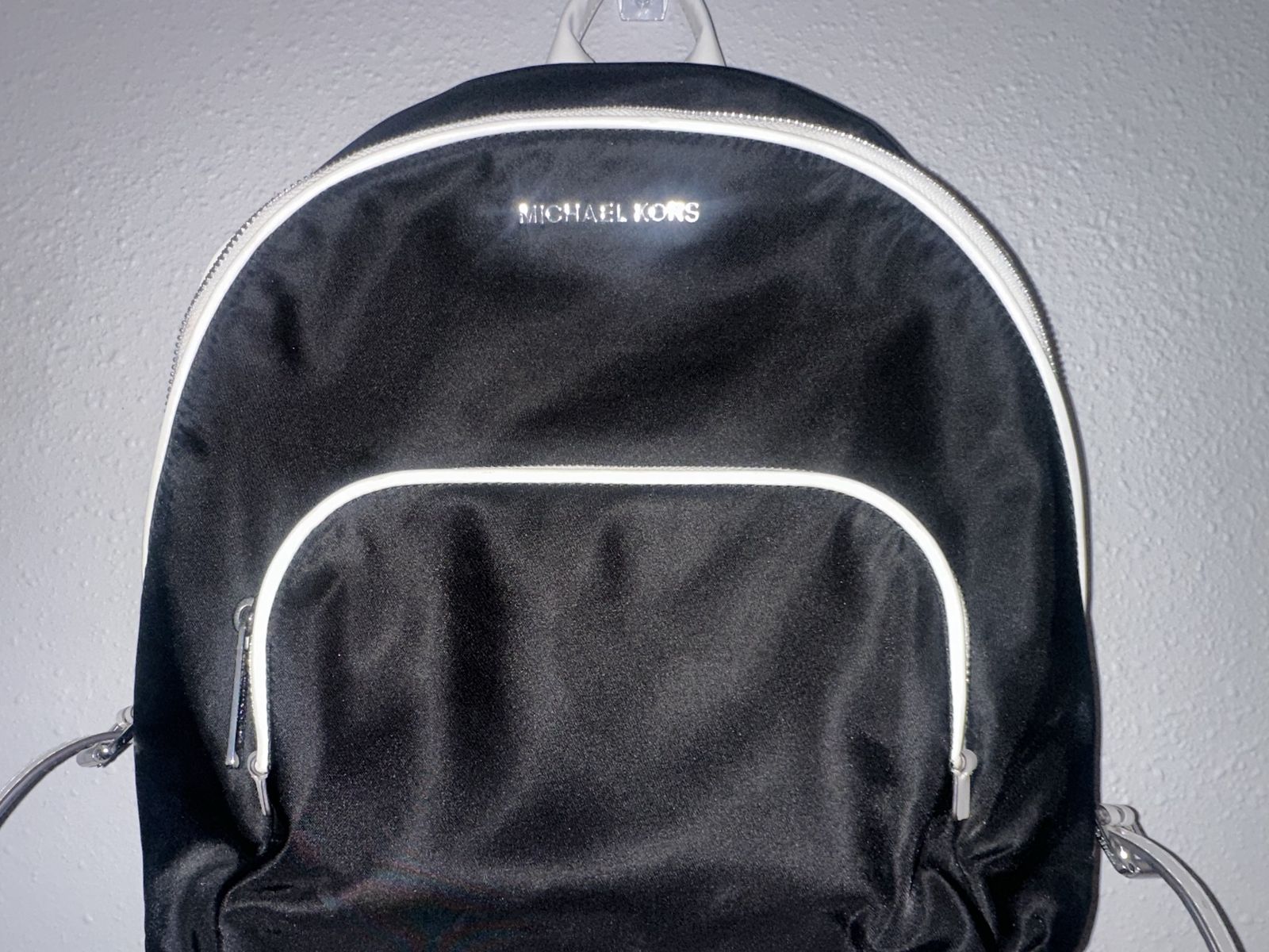 Main image 2