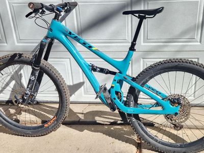 Mountain Bike Carbon Wheel set - 27.5