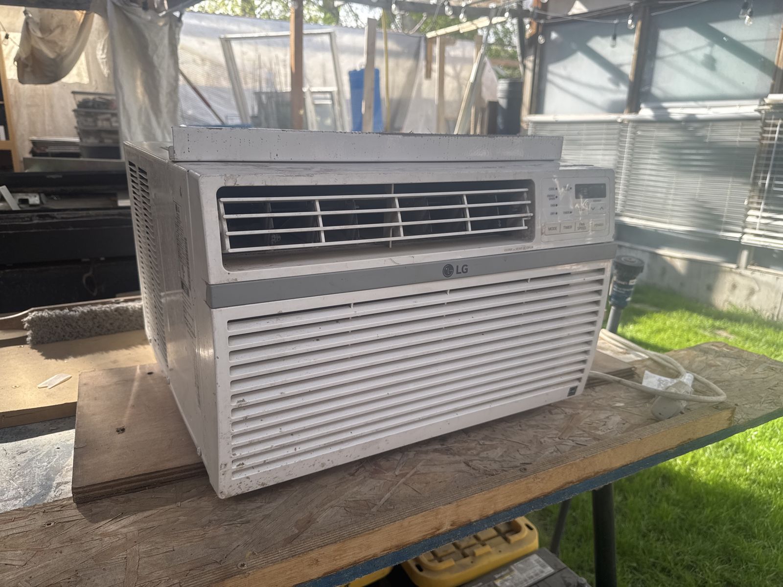 LG Window unit Asking $100