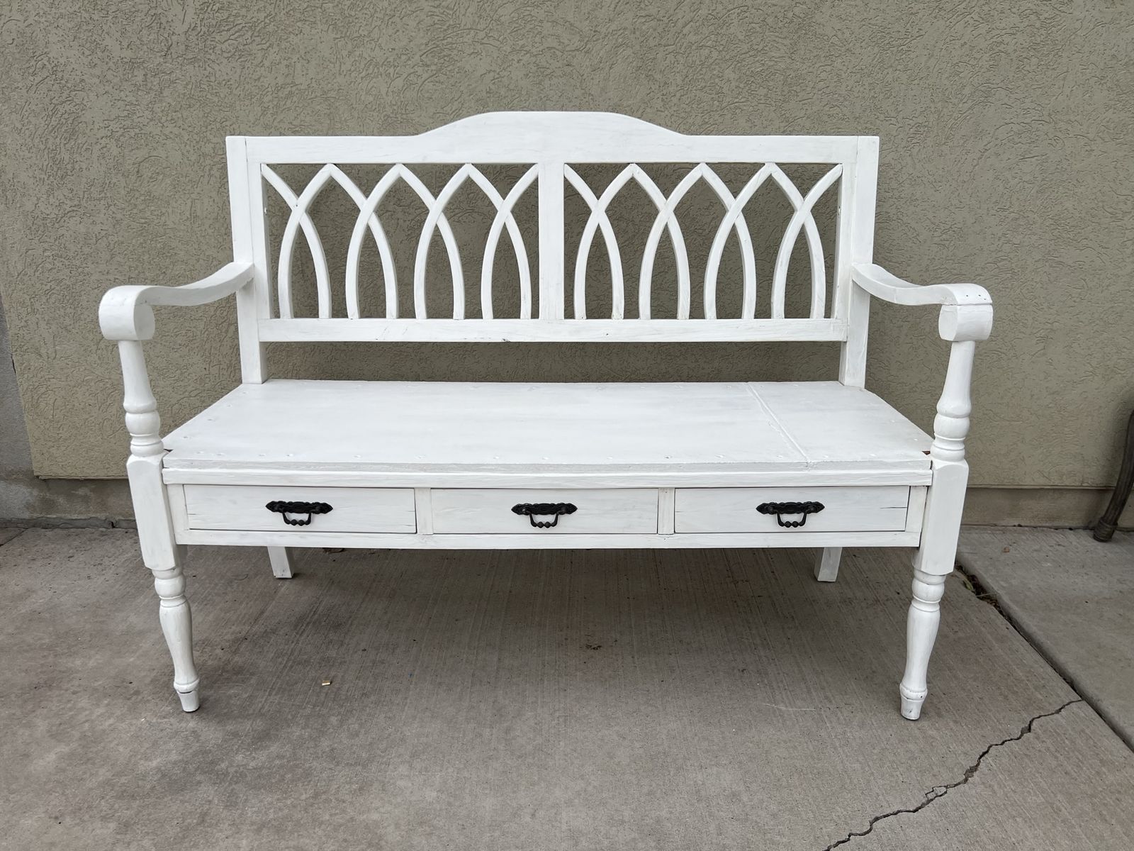 White Wooden Entryway Bench with Storage Drawers - Farmhouse Style Seating