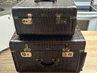 Vintage 1940’s Alligator and Cowhide interior wooden suitcases/trunks