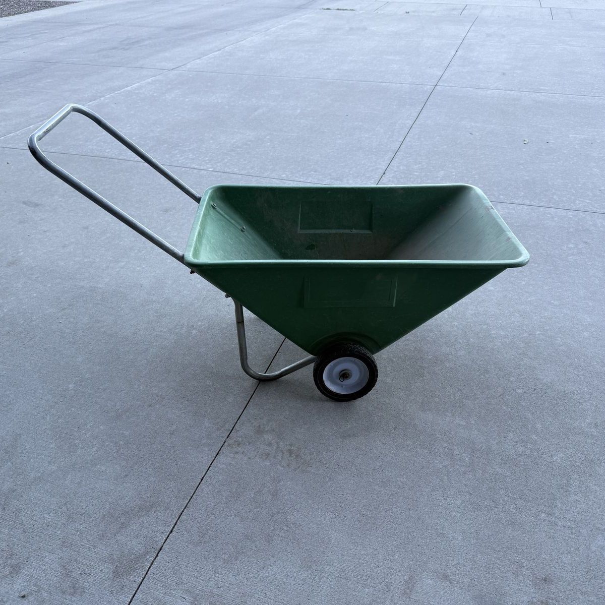 Yard cart