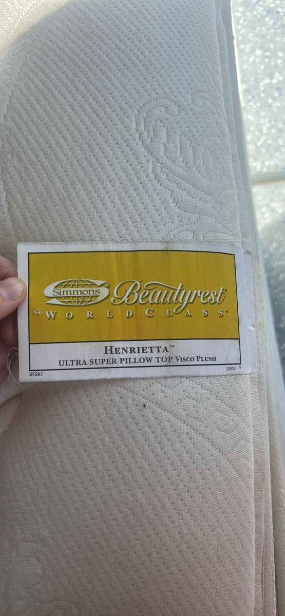 Beautyrest Henrietta Ultrasoft Pillow Top King Bed