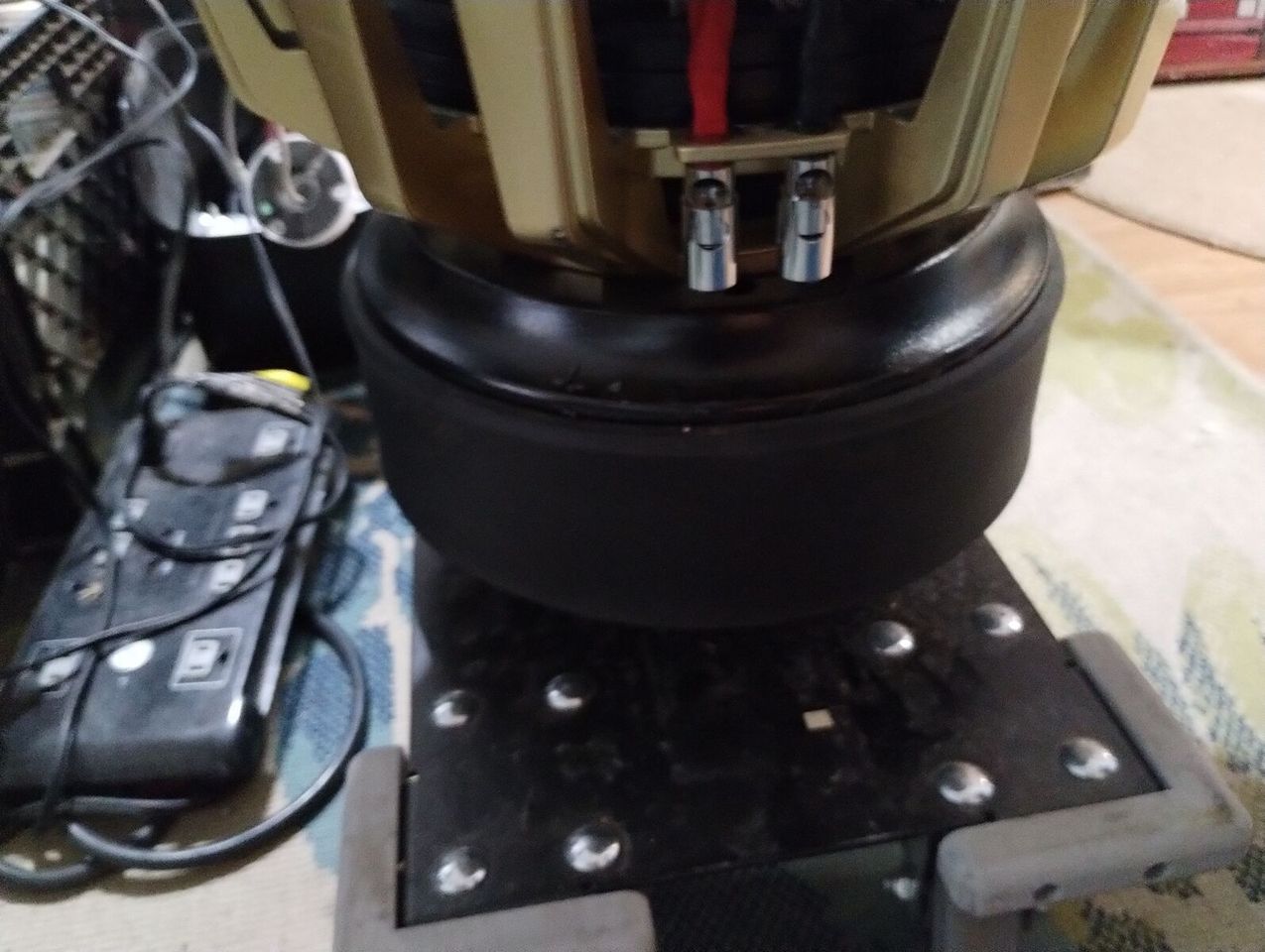 Main image 6