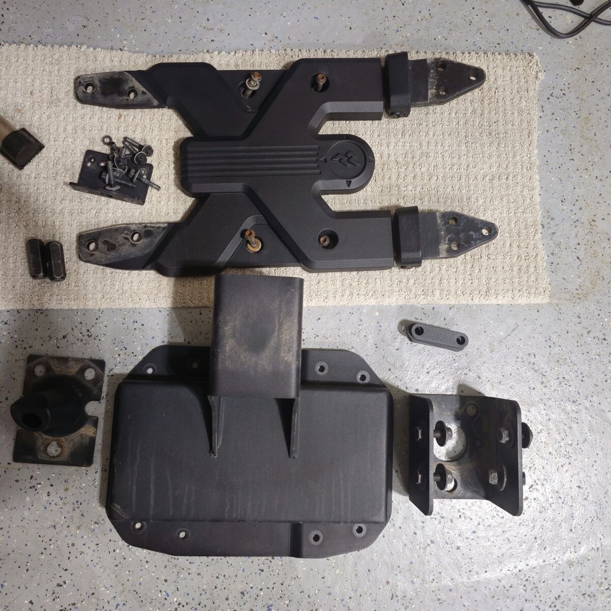 Rugged Ridge Jeep Wrangler JL HD Tire Carrier