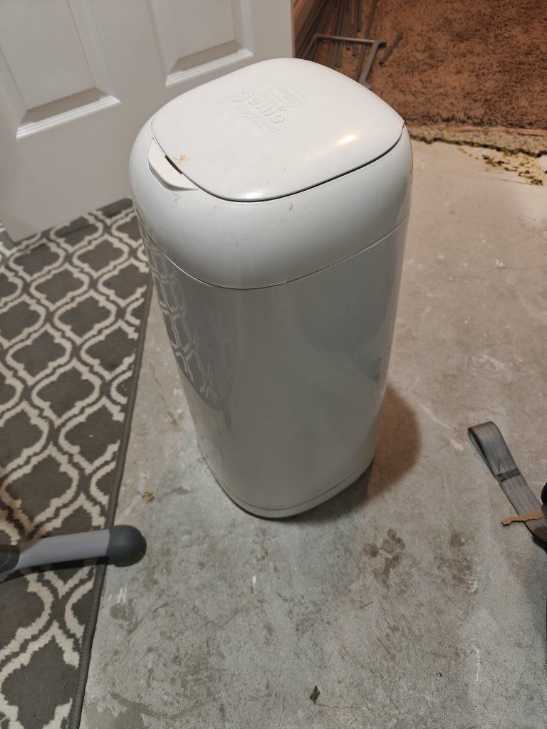 Diaper genie
