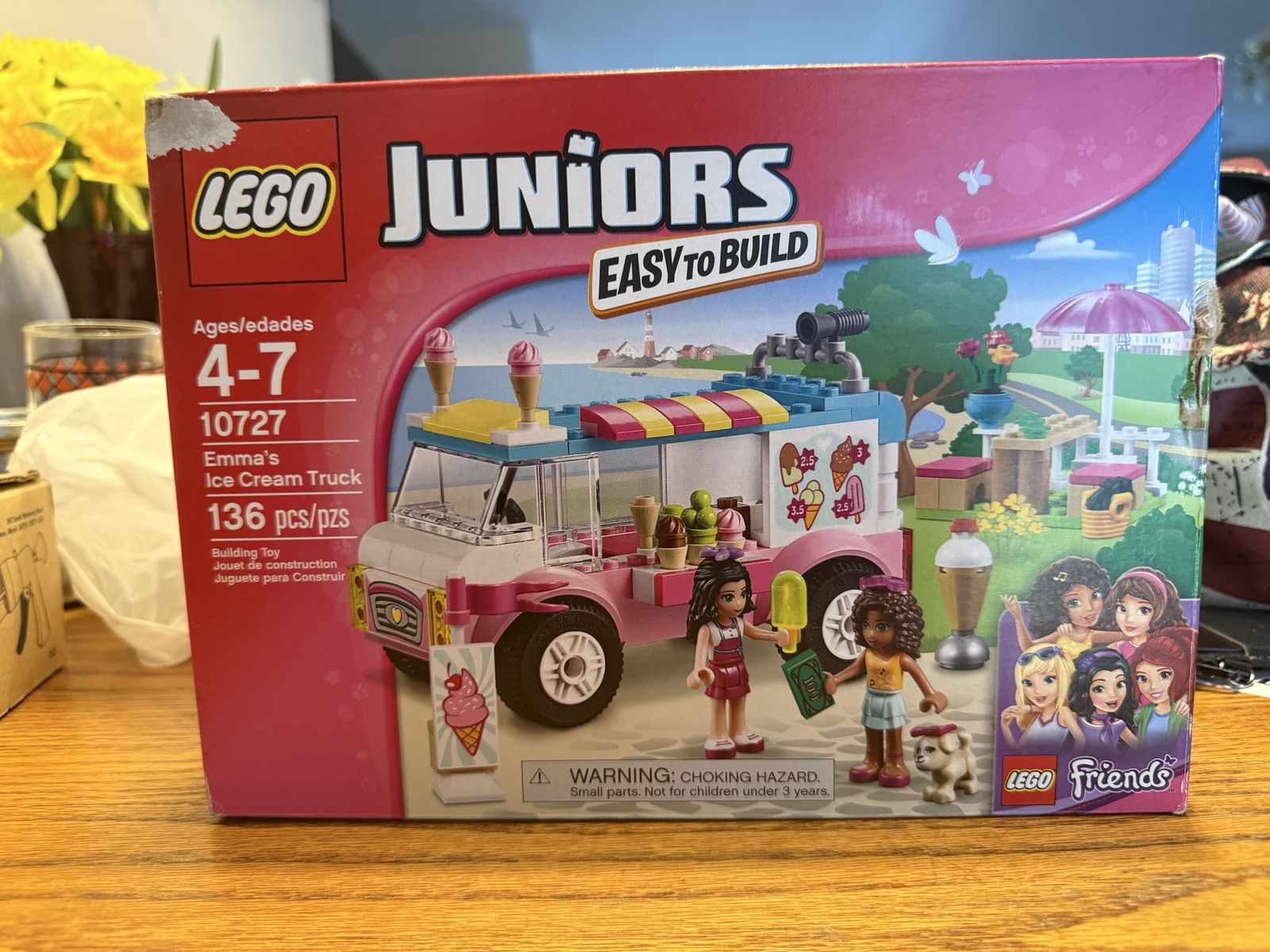 LEGO Juniors 10727 Emma's Ice Cream Truck Building Set - Easy to Build, 136 Pieces, Ages 4-7
