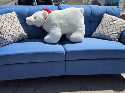 BRAND NEW COUCH AND LOVESEAT WITH PILLOWS