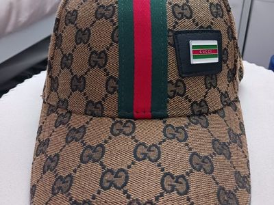 Gucci strapback hat