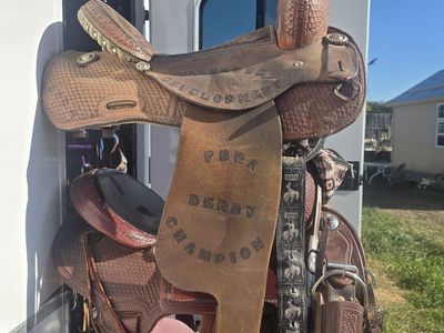 Corriente Barrel Saddle 15"