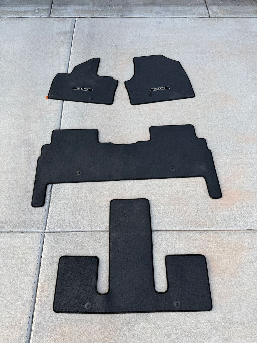 Kia EV9 6 Passenger Carpet Floor Mats