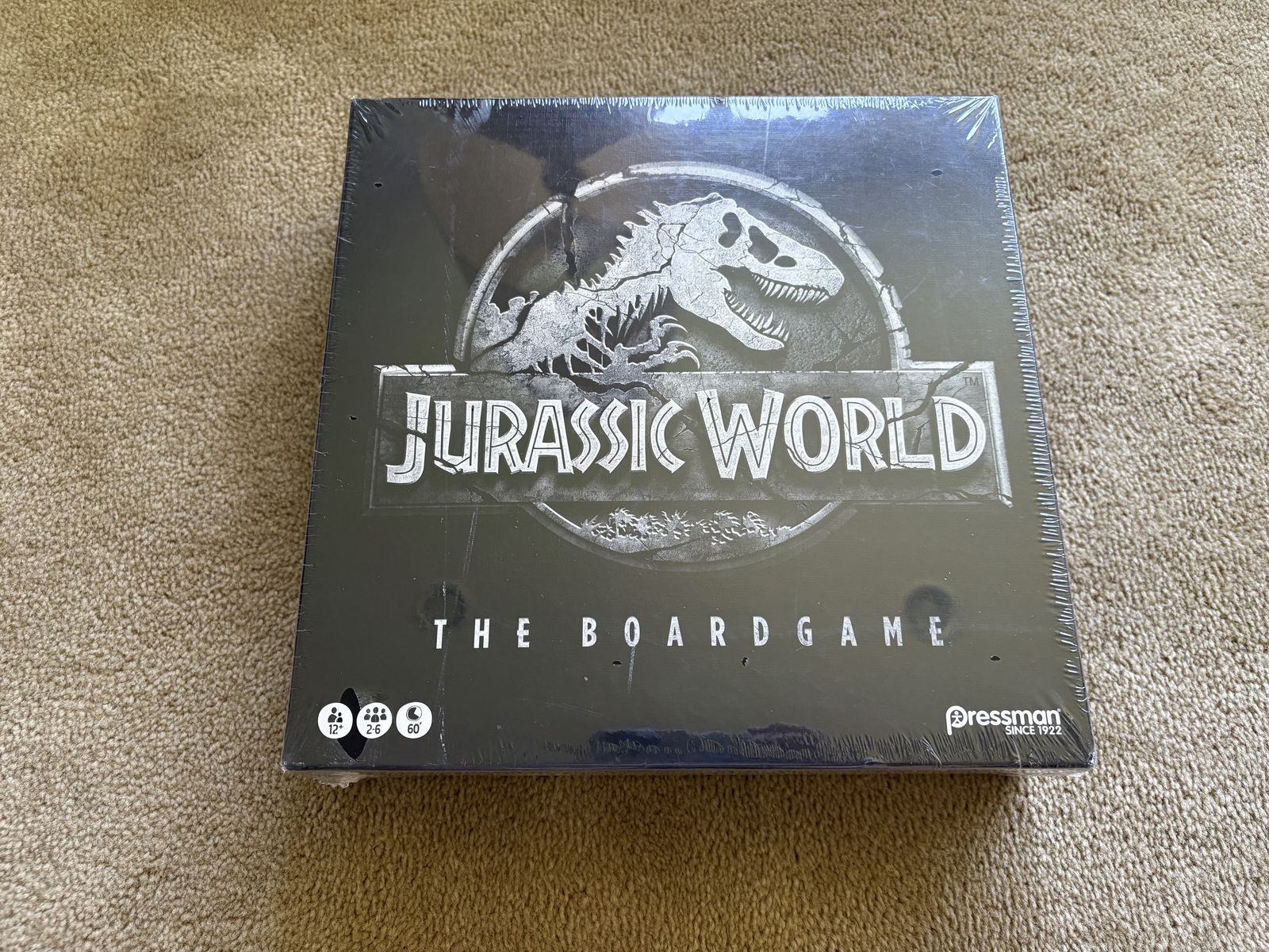 NEW Jurassic World: The Boardgame