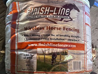 Finish-line wireless horse fencing