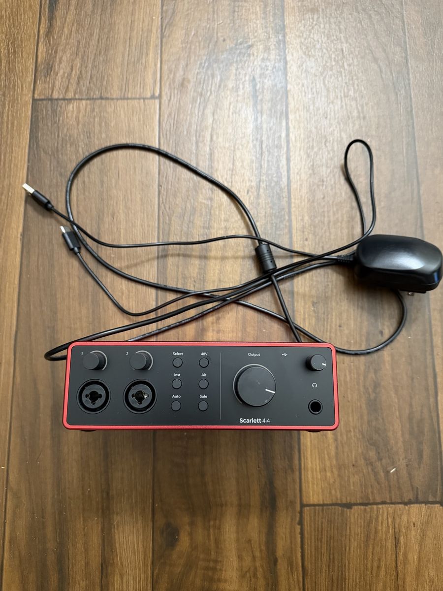 Focusrite Scarlett 4i4 3rd Gen USB Audio Interface Studio Recording Interface w/ Cables