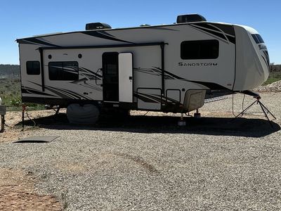 Sandstorm Toy Hauler 2022