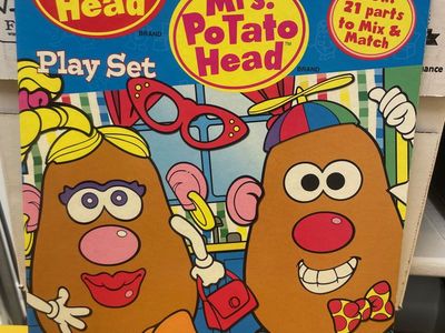 2003 Mr & Mrs Potato Head Play Set Imaginetics Fun With Magnets