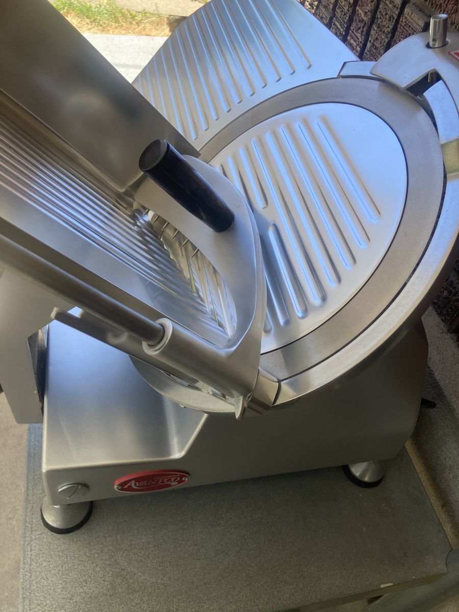 Avantco Restaurant Meat and Cheese Slicer