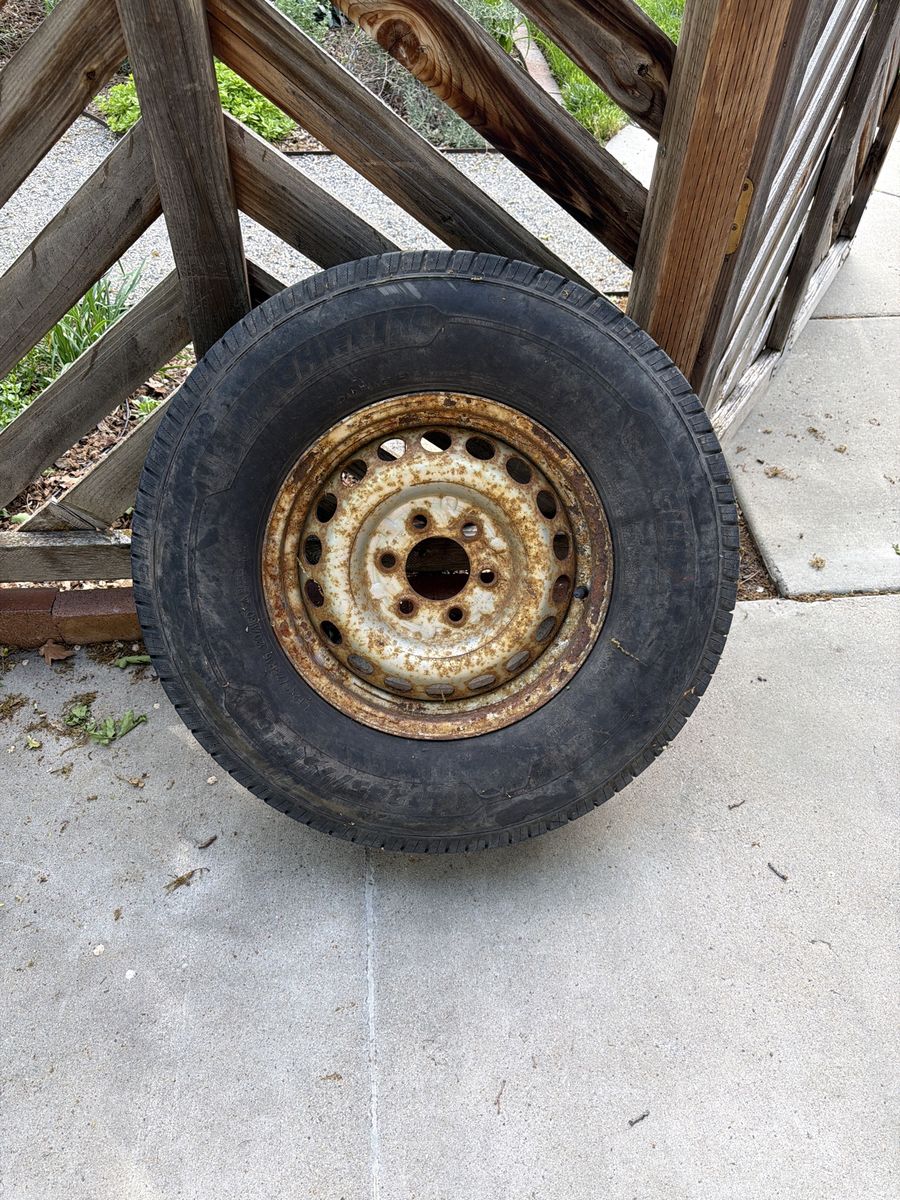 Free Mercedes sprinter spare wheel tire