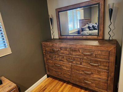 Beautiful solid wood bet set.