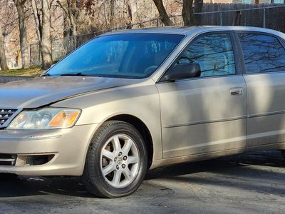 2004 TOYOTA AVALON XL