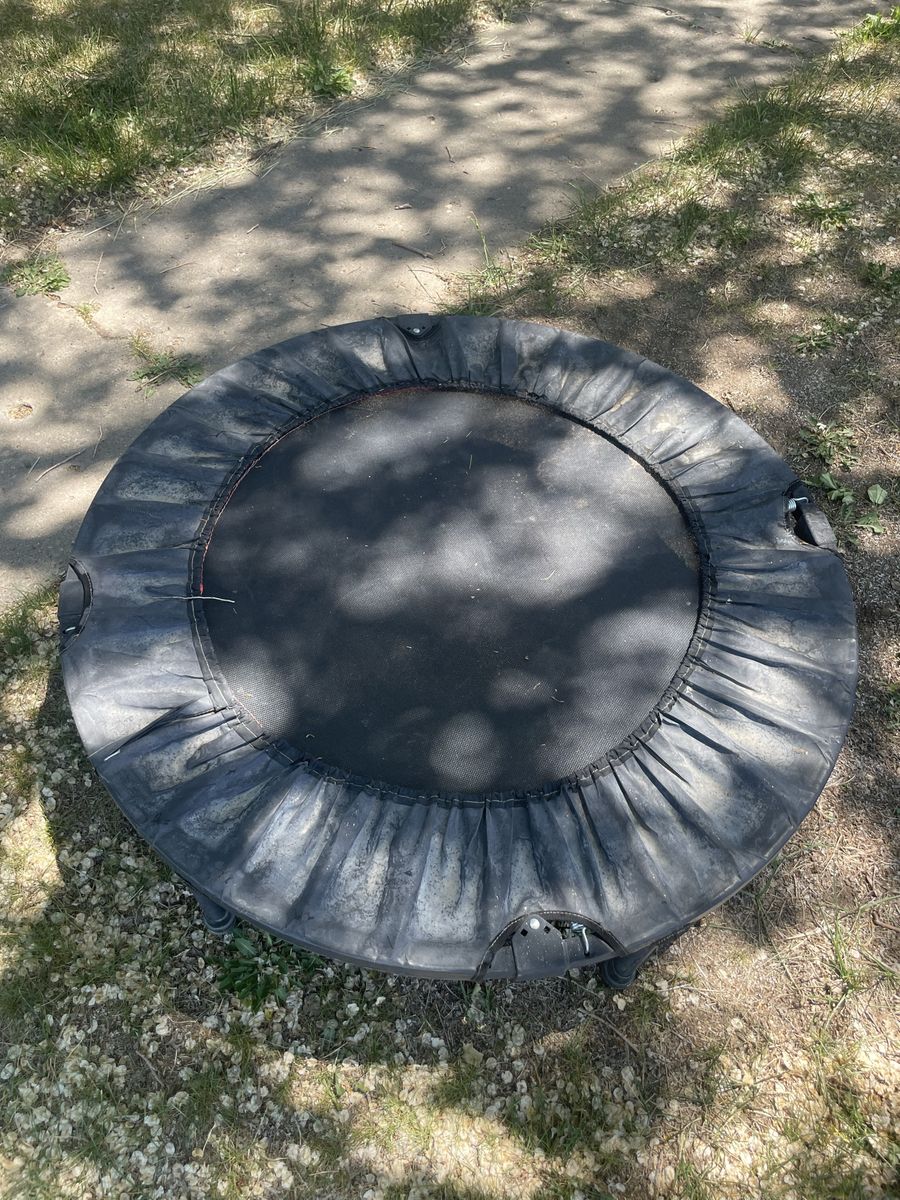 Mini trampoline