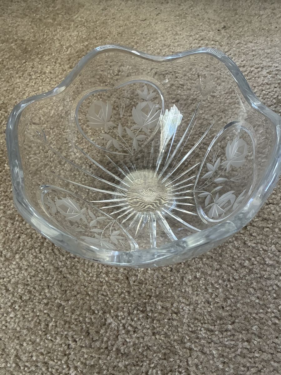 Clear Glass Bowl, Etched Floral Flower Pattern, Decorative Scalloped Rim