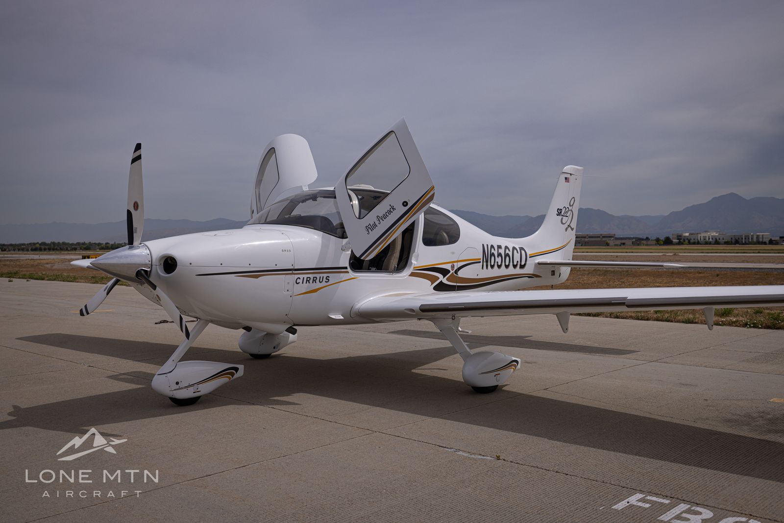 2004 Cirrus SR22 G2 (N656CD)