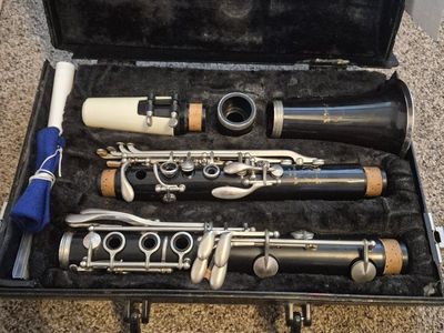 Vito Clarinet with Warranty
