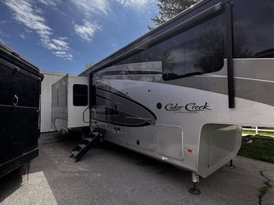 2020 Cedar Creek Fifthwheel