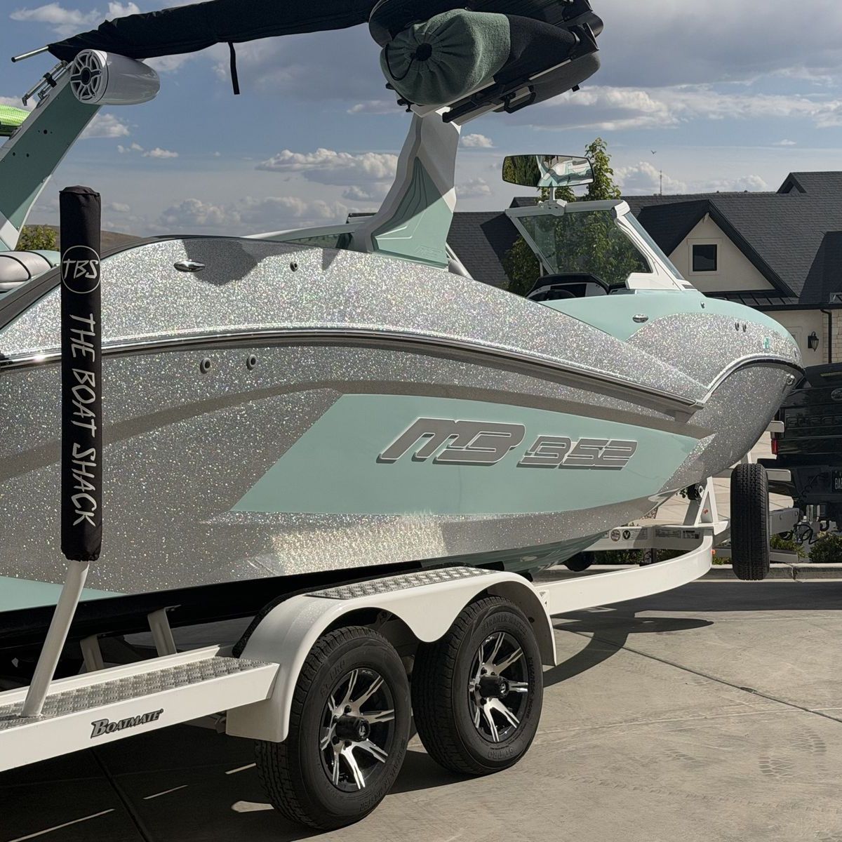 2024 MB Sports B52 23 Alpha Surf Boat, 23ft, 76 hrs, Indmar Raptor 400 engine