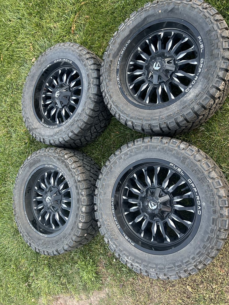 Brand new fuel wheels and tires