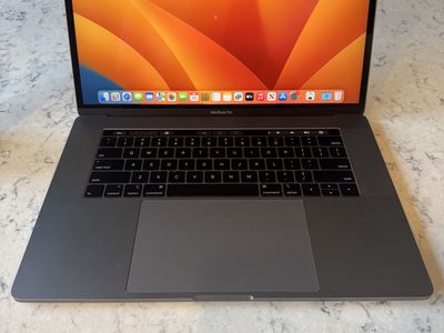 Apple MacBook Pro 15” – i7, 32GB RAM, 500GB SSD